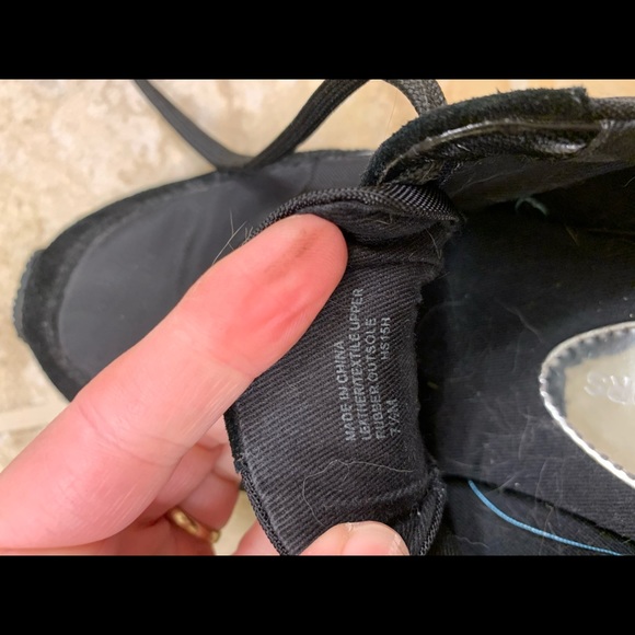 Michael Kors Tennis Shoe 7.5M - Picture 5 of 6